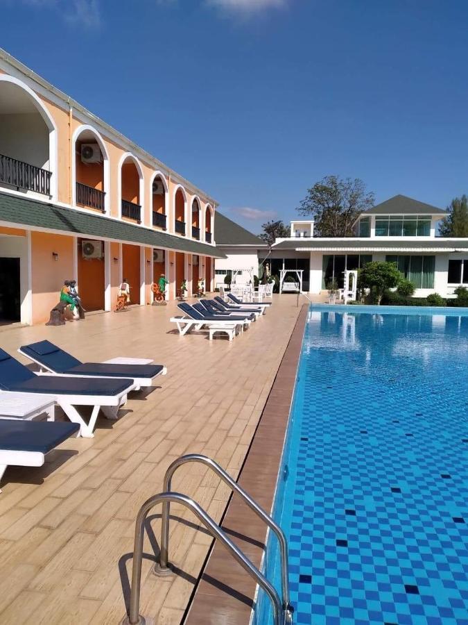 Aurora Resort Khao Yai Mu Si Esterno foto