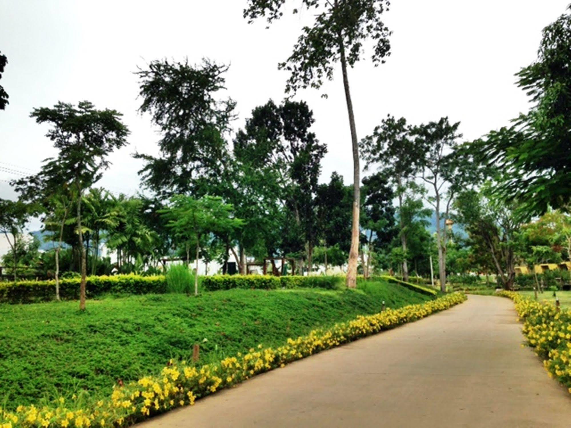 Aurora Resort Khao Yai Mu Si Esterno foto